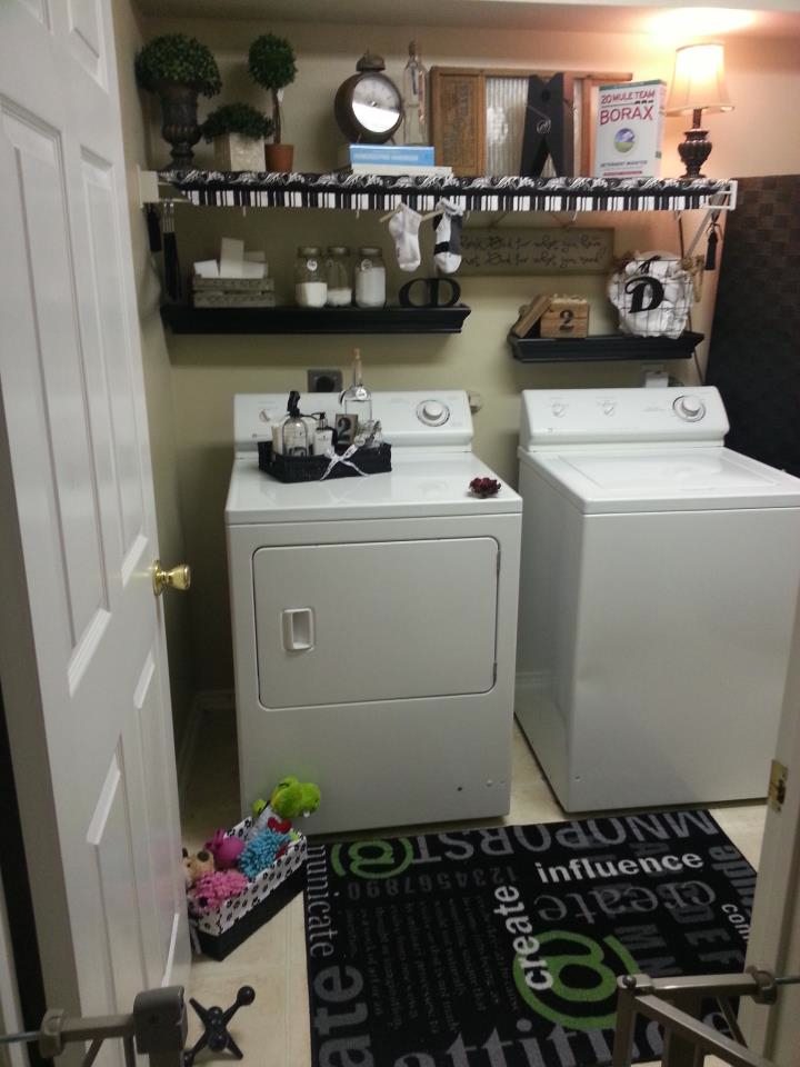 Black and white laundry room