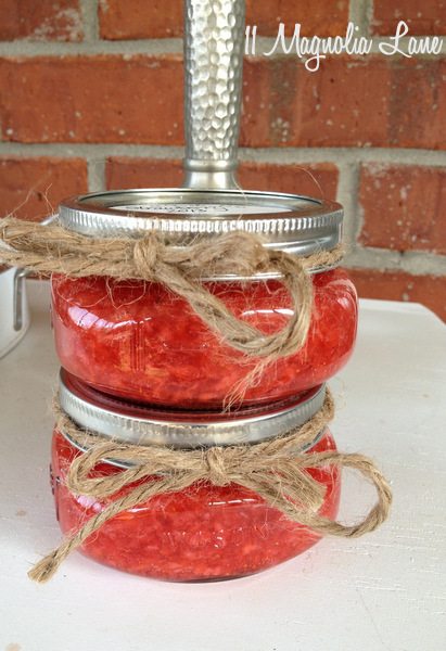 Strawberry jam with jute twine