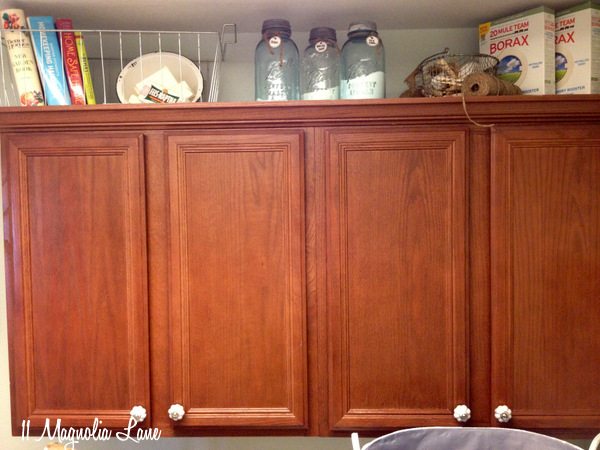 laundry-room-above-cabinet