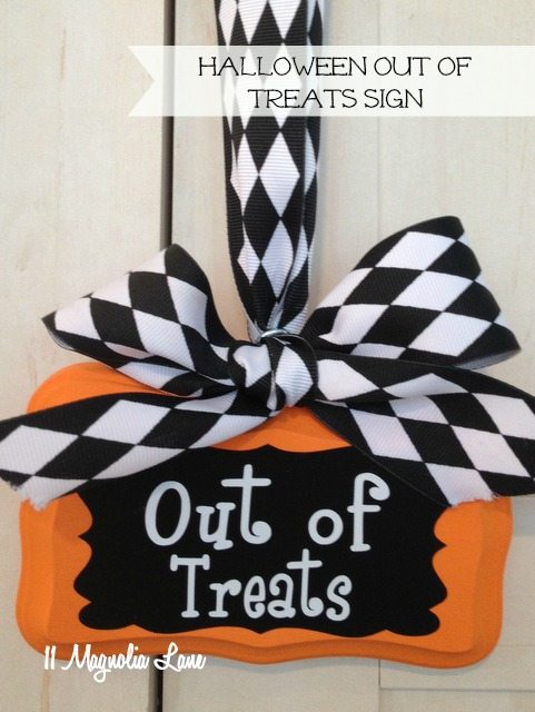 Halloween out of treats sign