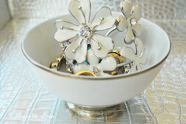 DIY Gold Monogrammed Jewelry Bowl | 11 Magnolia Lane