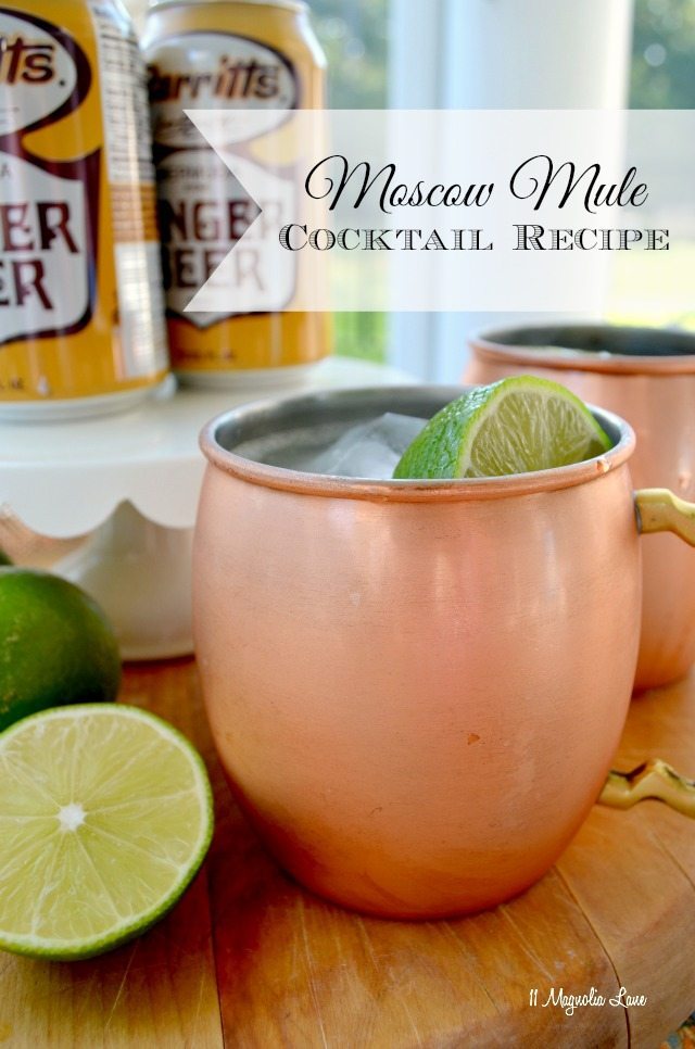Moscow mules--delicious cocktail with only three ingredients | 11 Magnolia Lane
