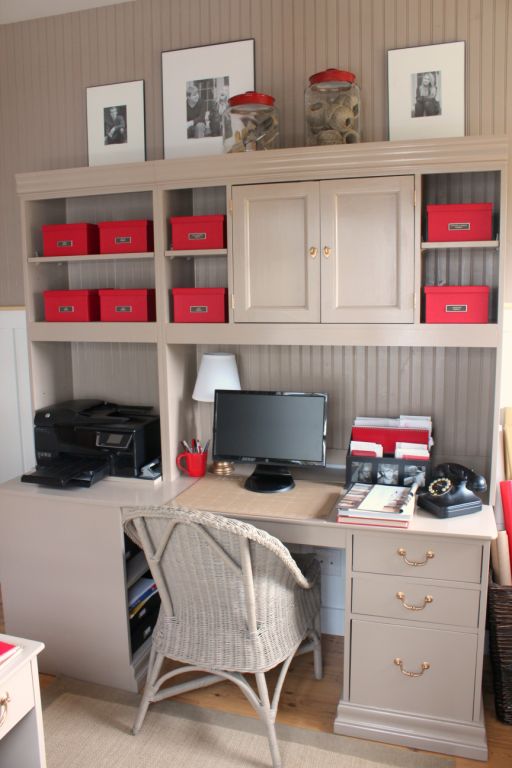 Talk-of-the-House-the-large-desk