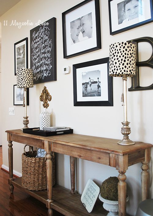 hallway-lamp-console-table