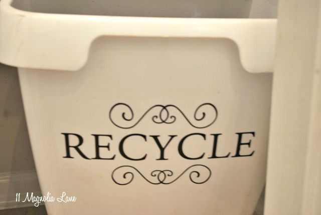 recycle-bin-vinyl-sign
