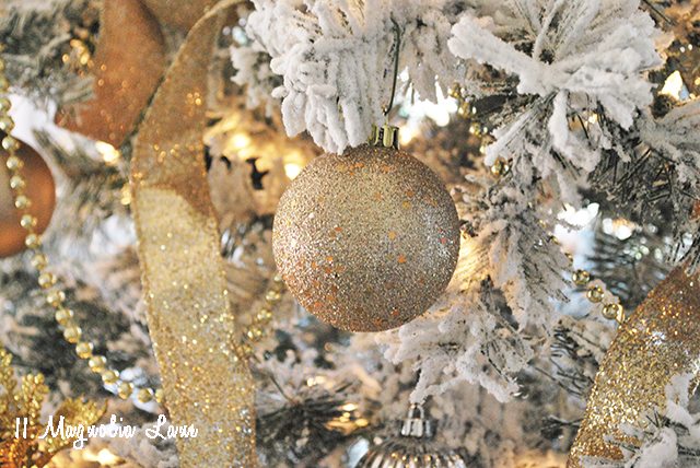 ornament-in-tree-at-home