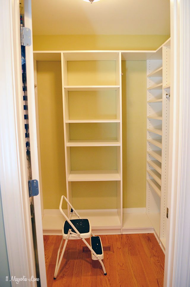 Organized closet | 11 Magnolia Lane