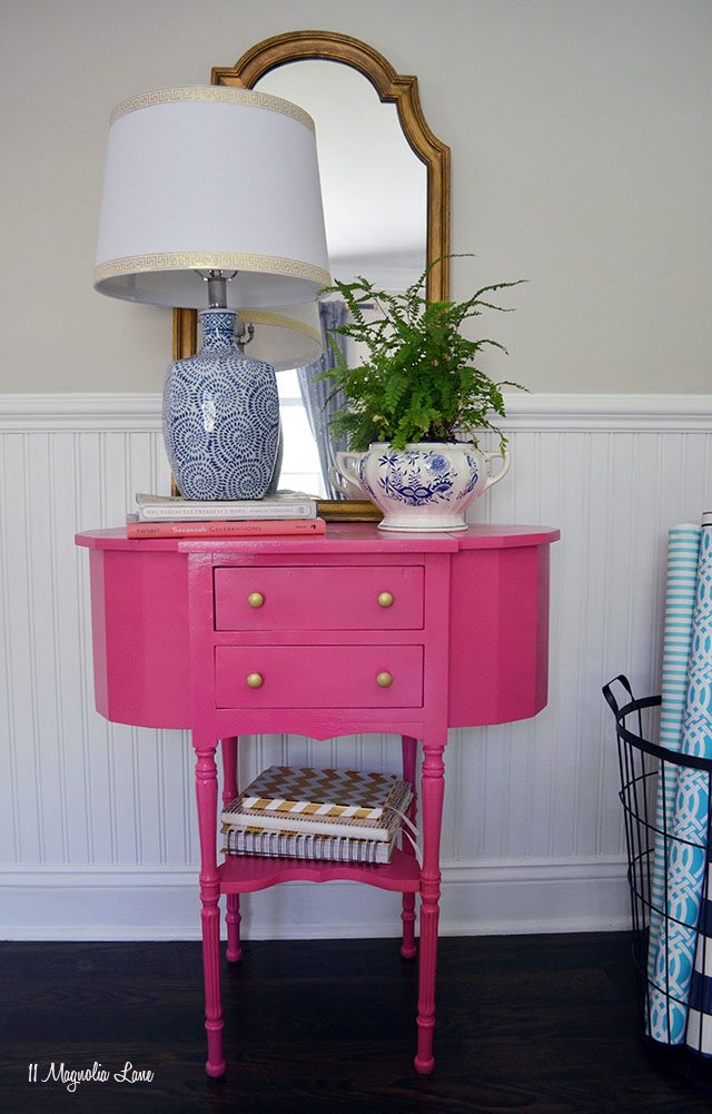 $10 thrift store table gets a pink and gold makeover | 11 Magnolia Lane
