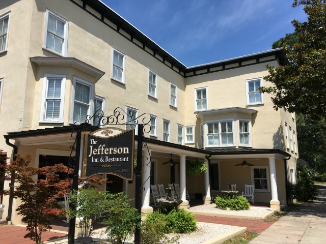 Jefferson Inn in Southern Pines, NC | 11 Magnolia Lane