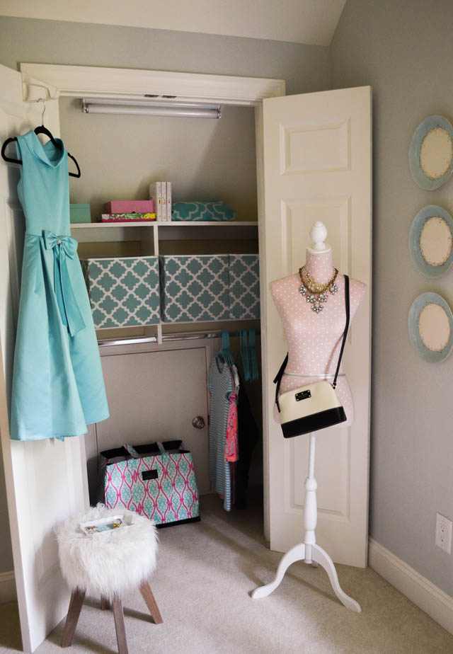 Organized closet for back to school | 11 Magnolia Lane