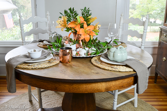 Casual but elegant fall tablescape with copper touches | 11 Magnolia Lane