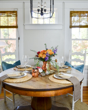 Thanksgiving table for four | 11 Magnolia Lane