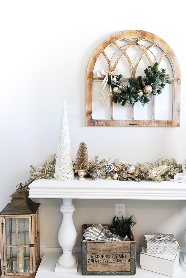 Our Favorite Holiday Decor Inspiration {All the Home Tours}