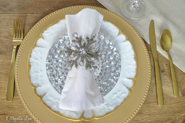 Holiday table decorated in metallic silver and gold; new and vintage | 11 Magnolia Lane