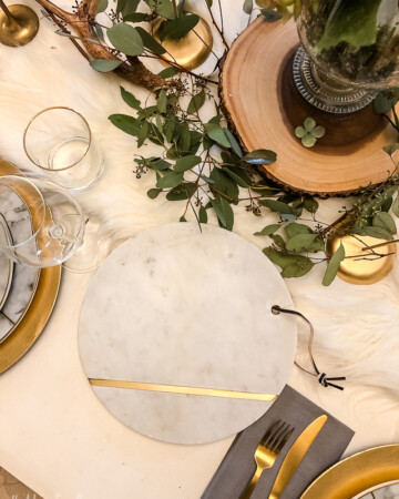 A Rustic And Glam Tablescape for the Holidays