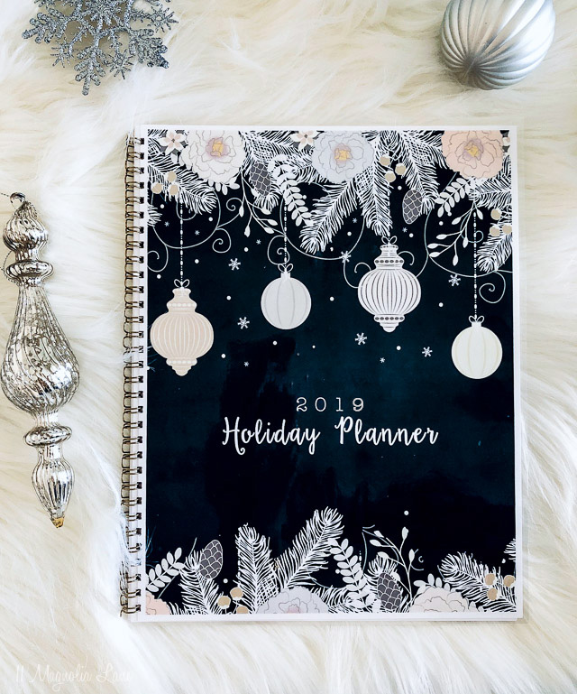 A free holiday printable planner to help organize your holiday season
