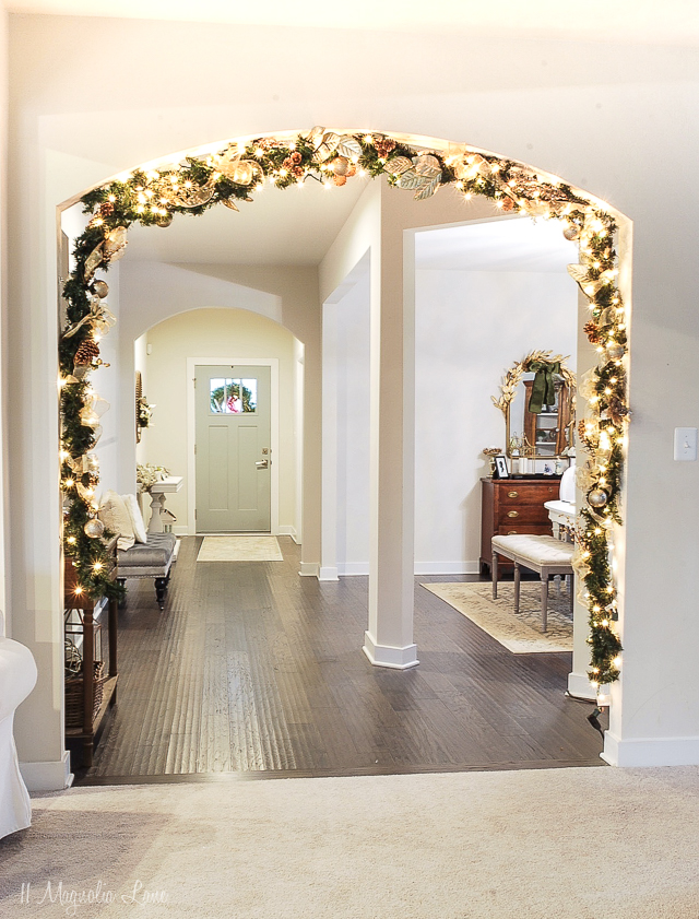 How to DIY an Expensive Looking Christmas Garland