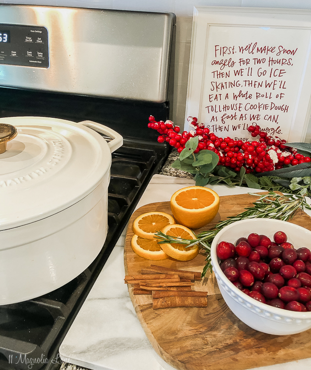 Christmas Simmer Pot That Will Make Your Home Smell Like Christmas